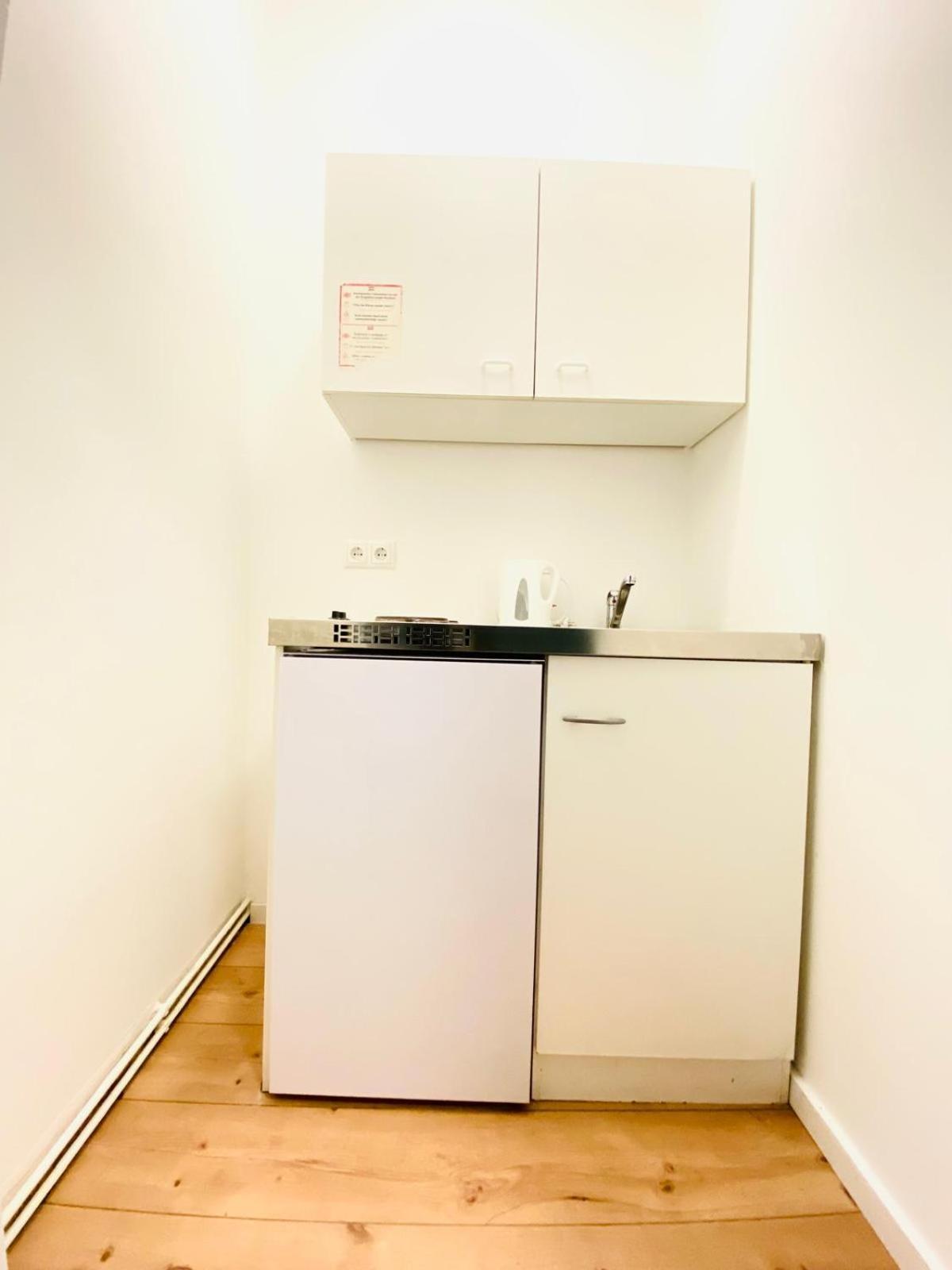 8 Fully Equipped Studio Shared Apt W Terrace Margareten Vienna Esterno foto
