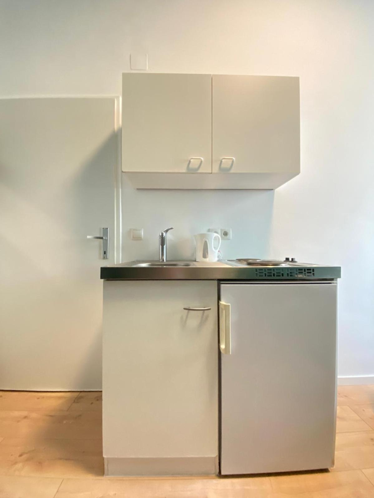8 Fully Equipped Studio Shared Apt W Terrace Margareten Vienna Esterno foto