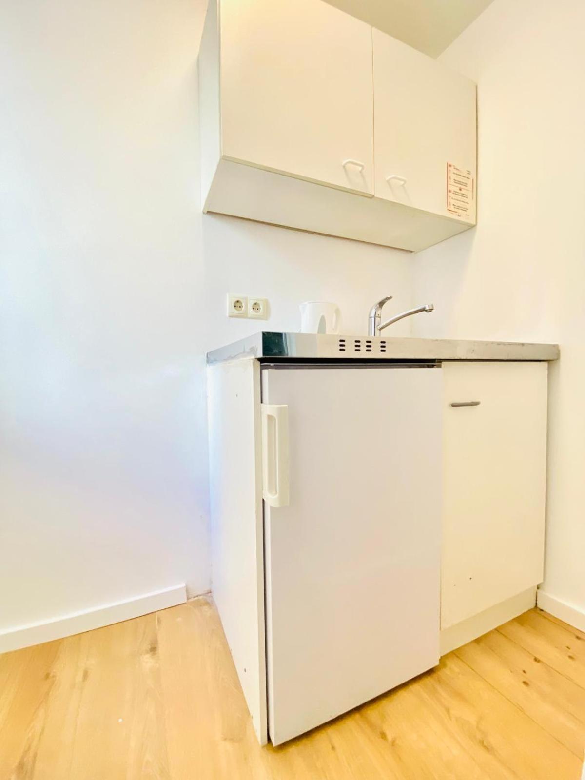 8 Fully Equipped Studio Shared Apt W Terrace Margareten Vienna Esterno foto