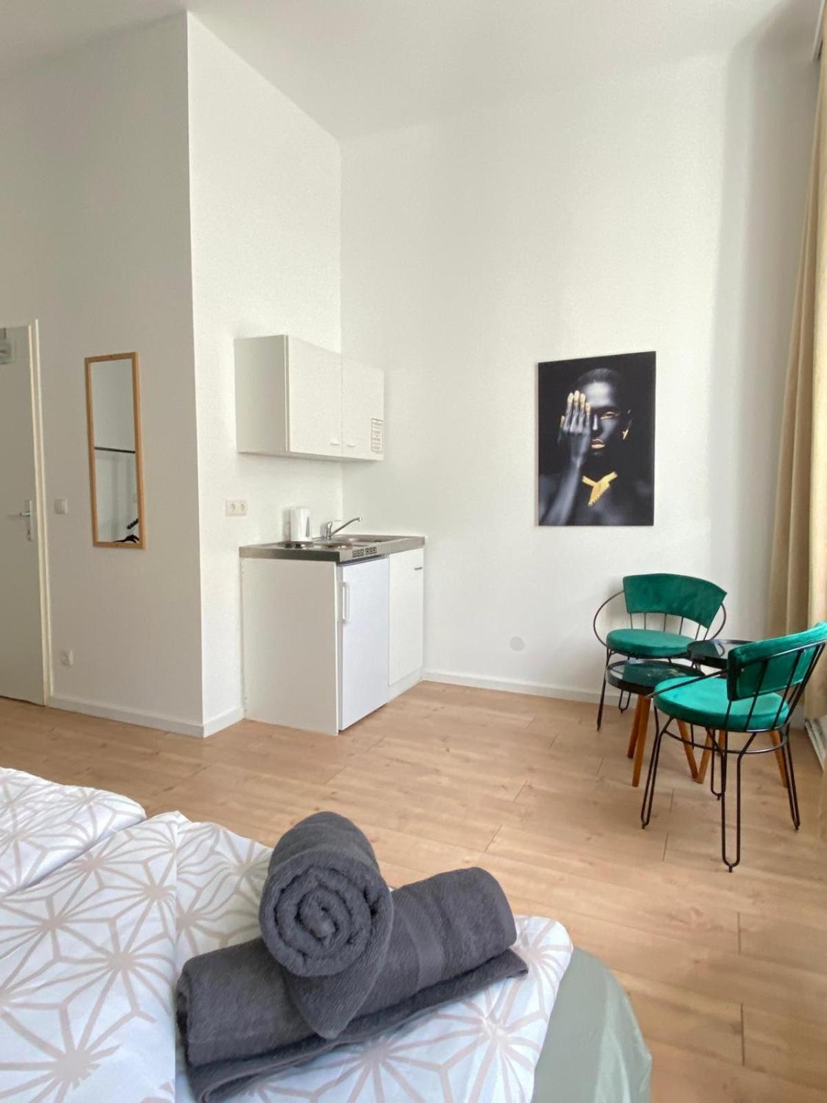 8 Fully Equipped Studio Shared Apt W Terrace Margareten Vienna Esterno foto
