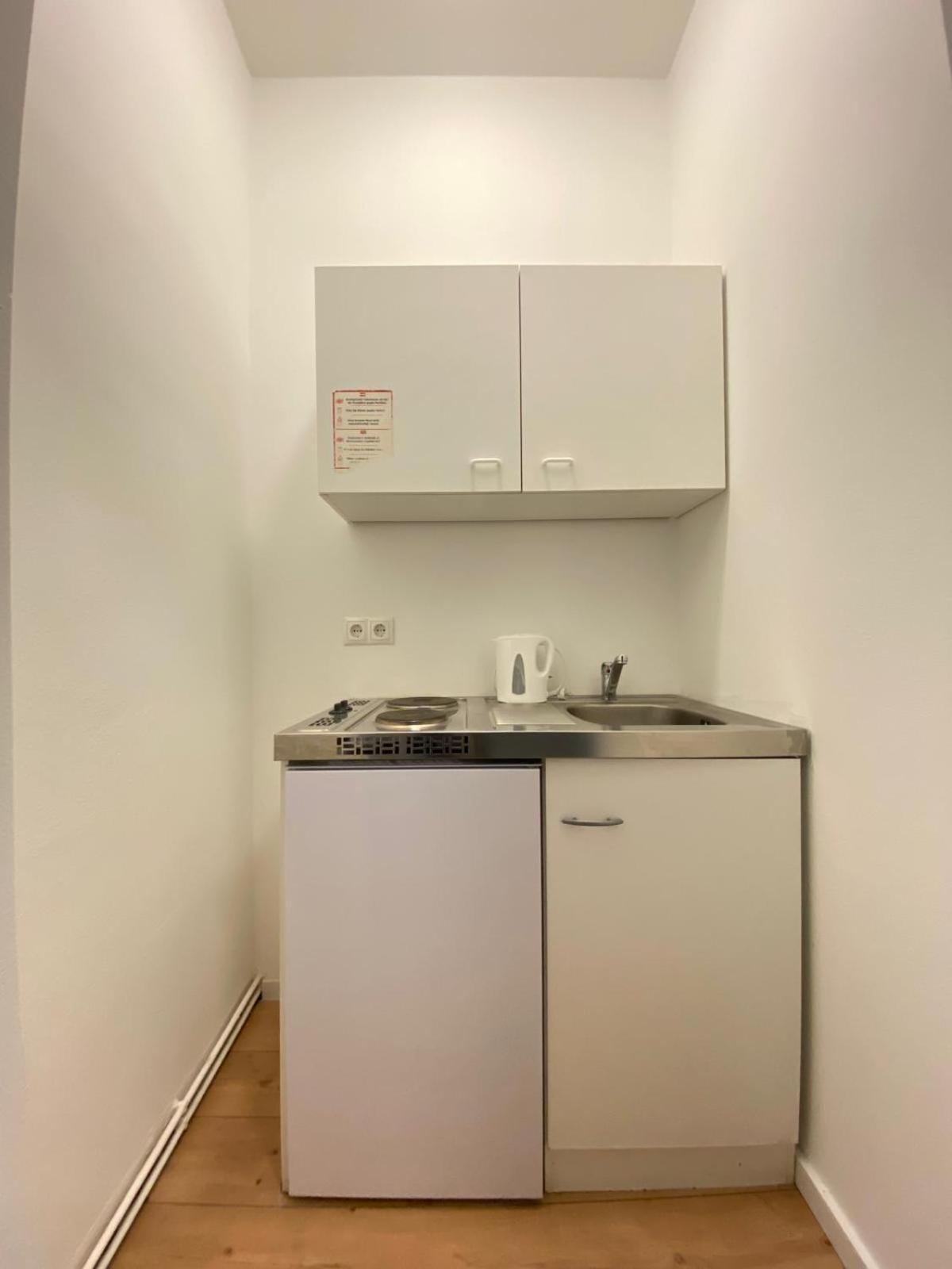 8 Fully Equipped Studio Shared Apt W Terrace Margareten Vienna Esterno foto