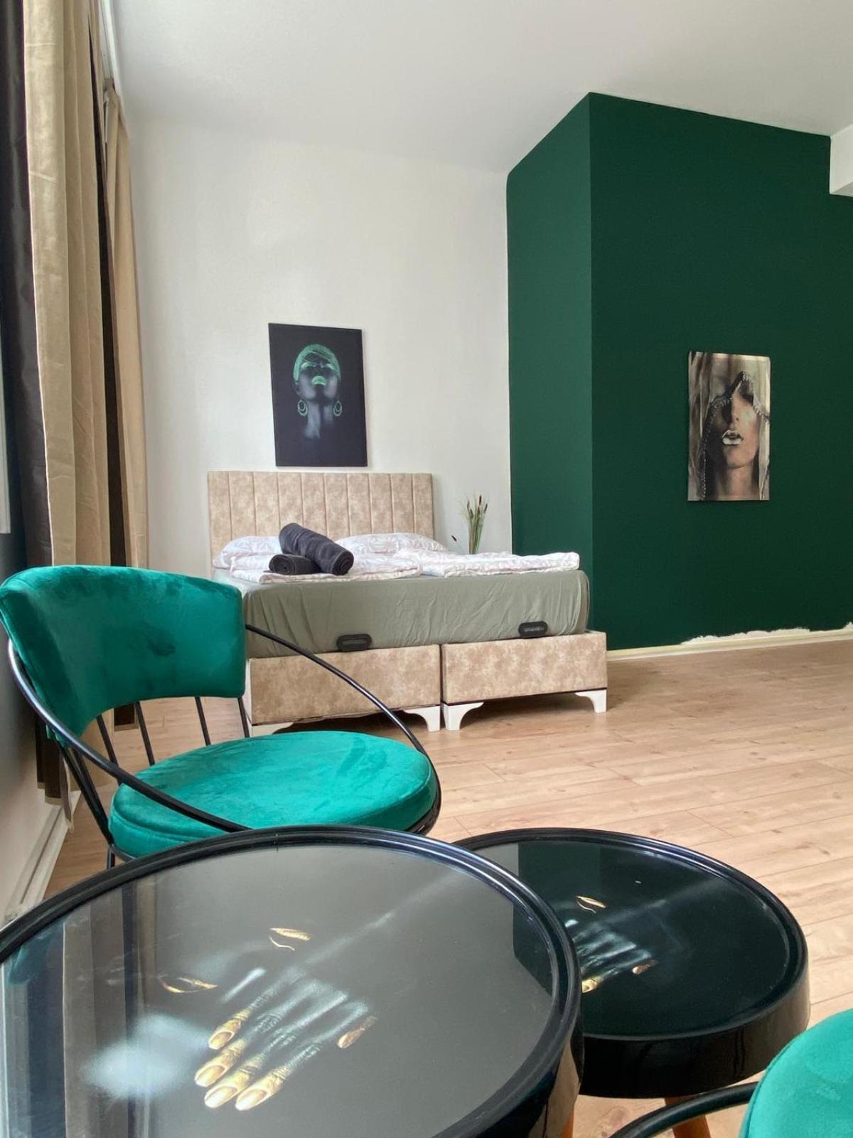 8 Fully Equipped Studio Shared Apt W Terrace Margareten Vienna Esterno foto