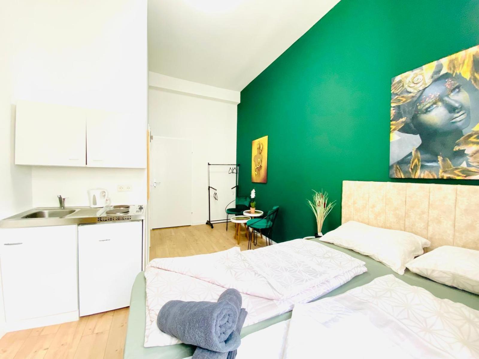 8 Fully Equipped Studio Shared Apt W Terrace Margareten Vienna Esterno foto