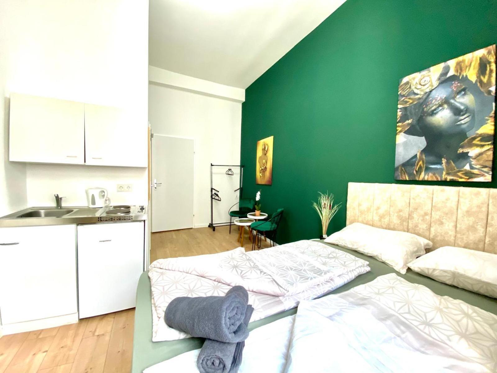 8 Fully Equipped Studio Shared Apt W Terrace Margareten Vienna Esterno foto