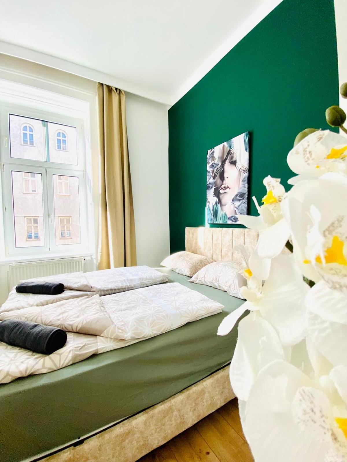 8 Fully Equipped Studio Shared Apt W Terrace Margareten Vienna Esterno foto