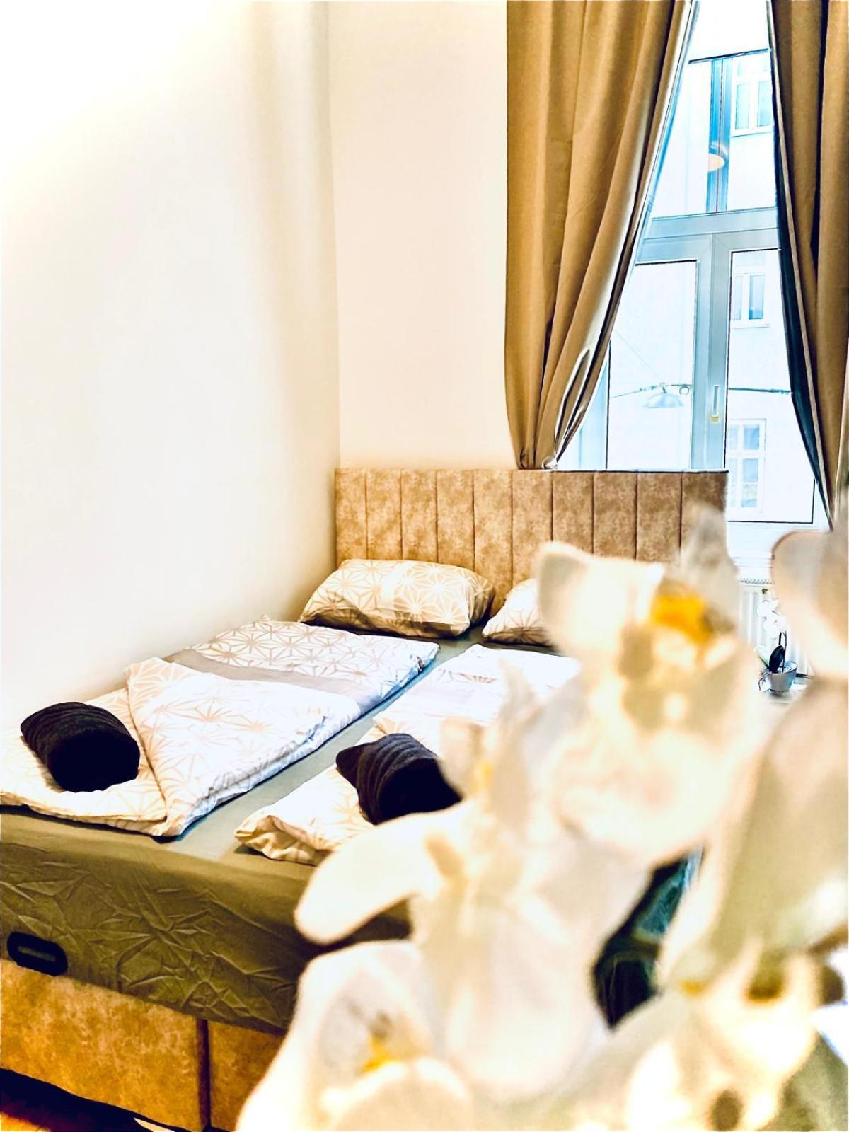 8 Fully Equipped Studio Shared Apt W Terrace Margareten Vienna Esterno foto