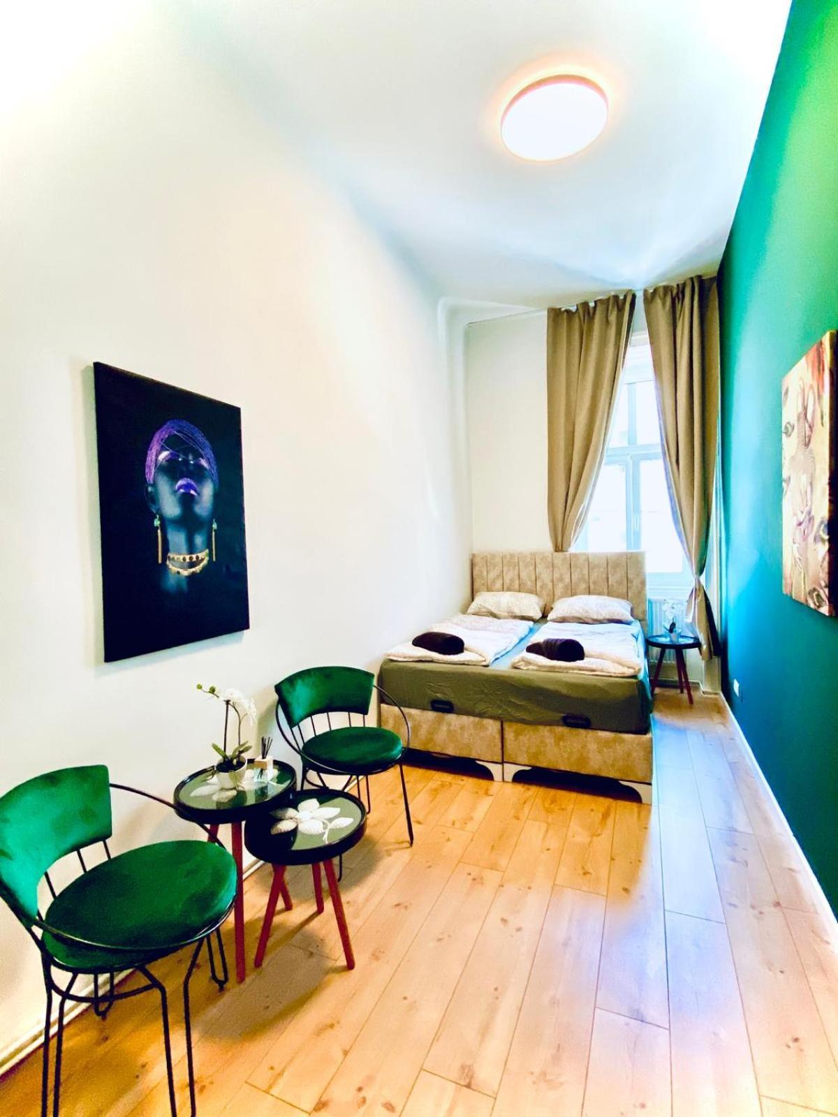 8 Fully Equipped Studio Shared Apt W Terrace Margareten Vienna Esterno foto