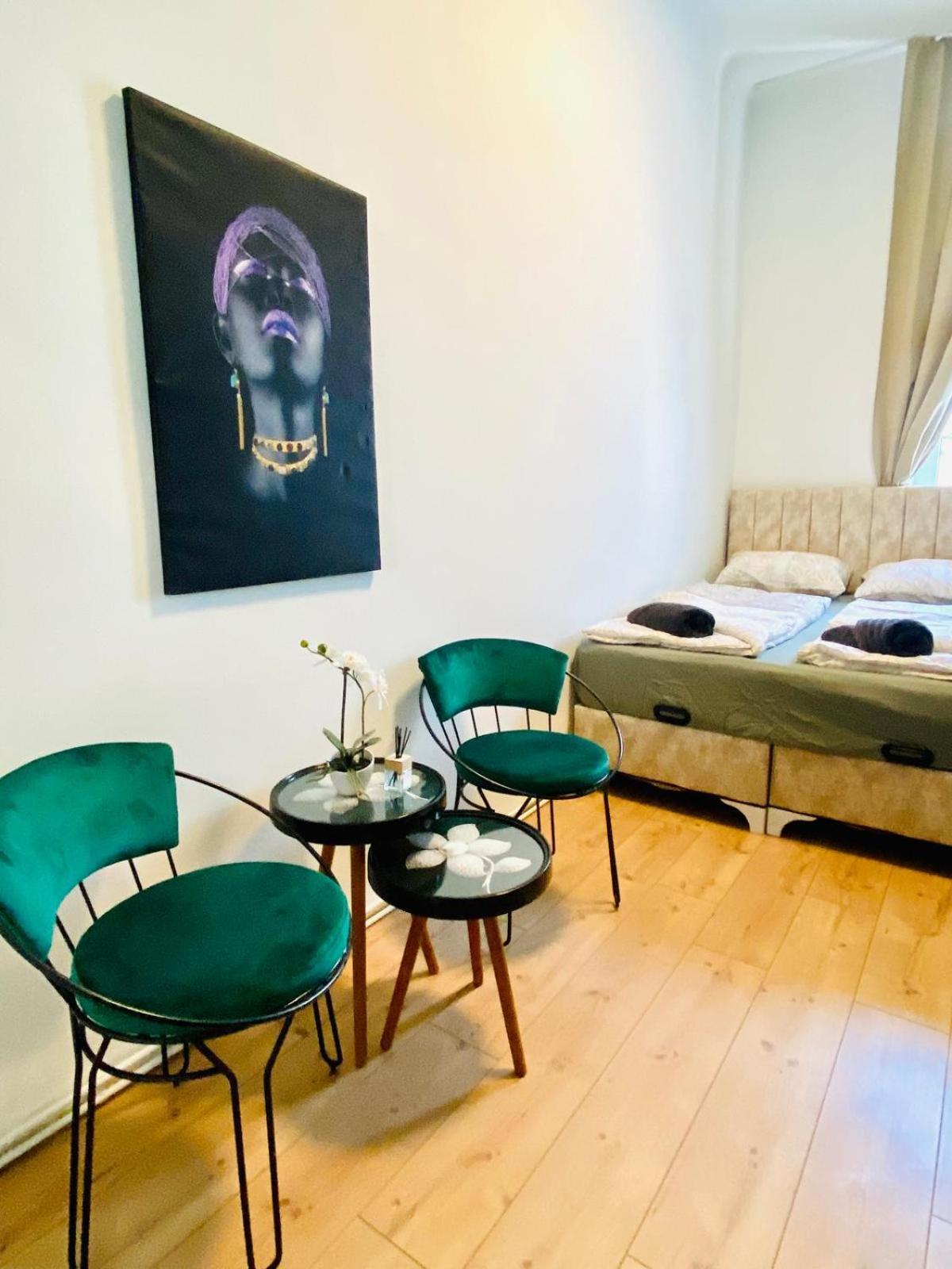 8 Fully Equipped Studio Shared Apt W Terrace Margareten Vienna Esterno foto