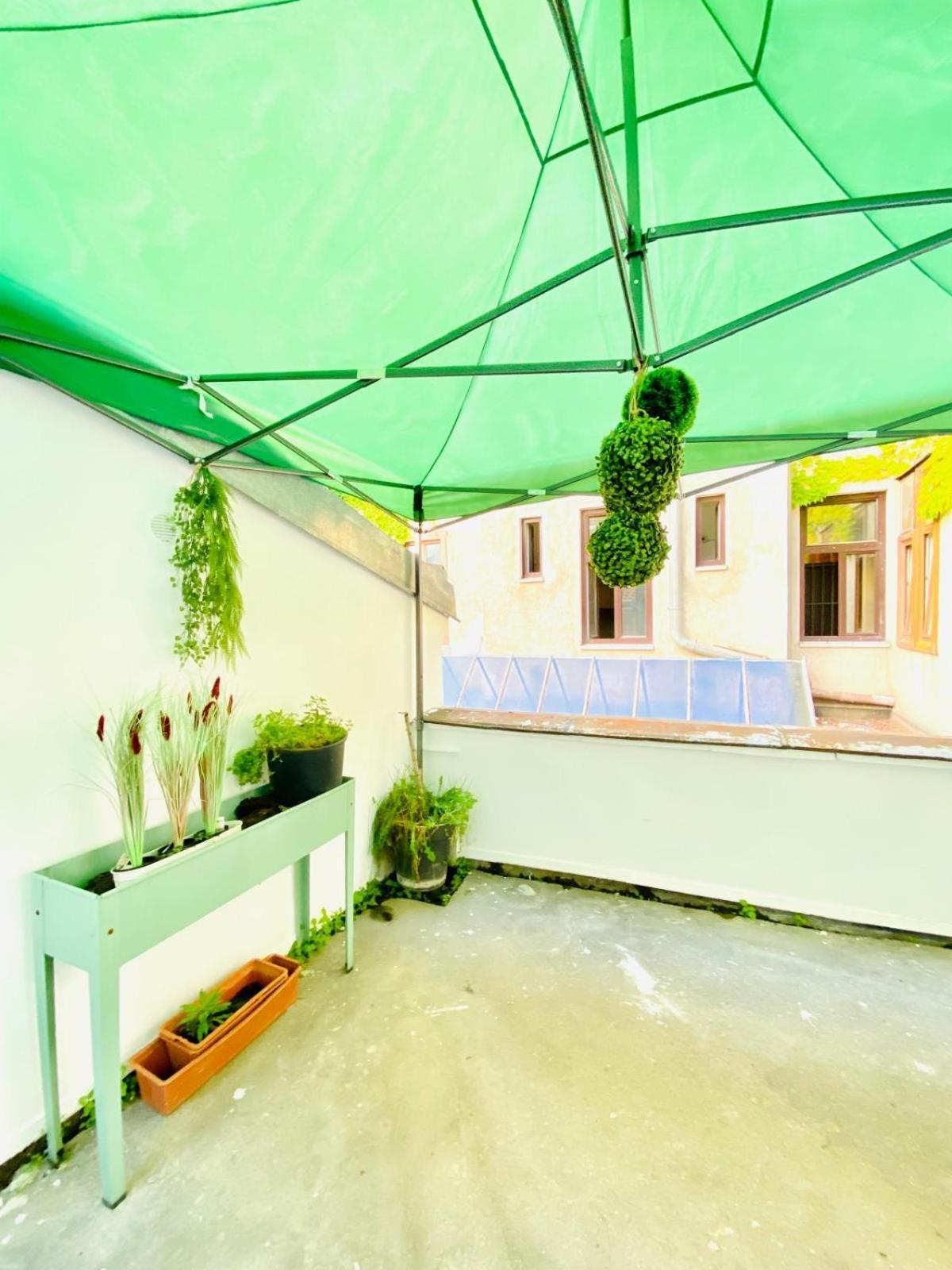 8 Fully Equipped Studio Shared Apt W Terrace Margareten Vienna Esterno foto